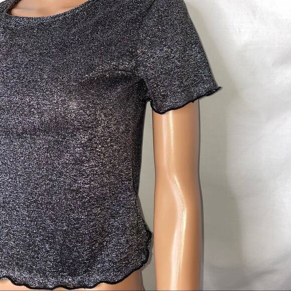Urban Outfitters top semi cropped lettuce trim black silver top SZ M sparkly - Picture 4 of 6